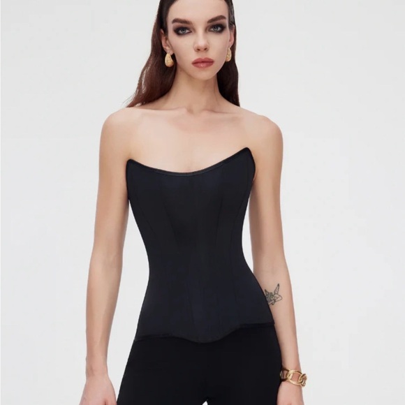 Sophisticated Black Strapless Shapewear Corset - Picture 1 of 3